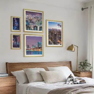 Conjunto de cuadros decorativos paisajes nocturnos de la ciudad con iluminación de luces de neón