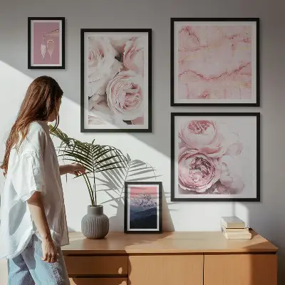 Conjunto de cuadros decorativos con diseño de flores rosas para un toque elegante