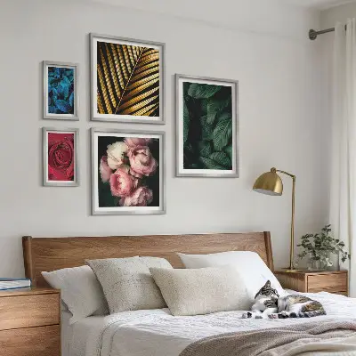 Conjunto de cuadros decorativos con motivos florales y vegetales