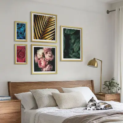 Conjunto de cuadros decorativos con motivos florales y vegetales