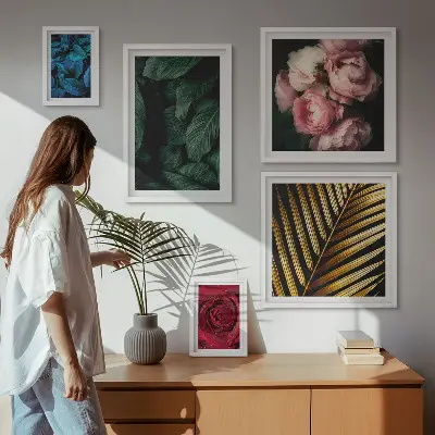 Conjunto de cuadros decorativos con motivos florales y vegetales