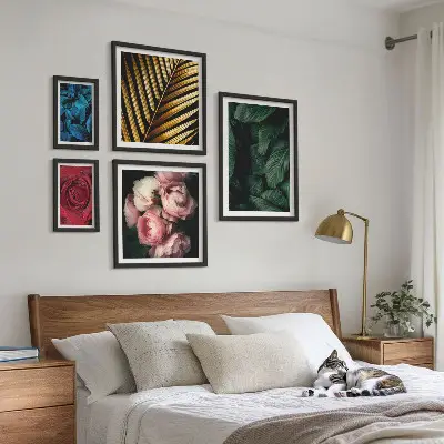 Conjunto de cuadros decorativos con motivos florales y vegetales