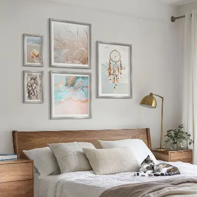 Pared galería de arte diseño de sueños bohemios con motivos de playa y naturaleza