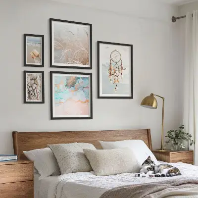 Pared galería de arte diseño de sueños bohemios con motivos de playa y naturaleza