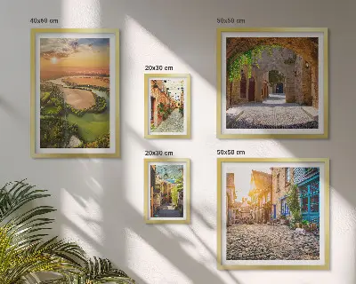 Conjunto de cuadros decorativos con diseño de calles encantadoras y pintorescas