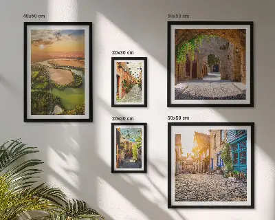 Conjunto de cuadros decorativos con diseño de calles encantadoras y pintorescas