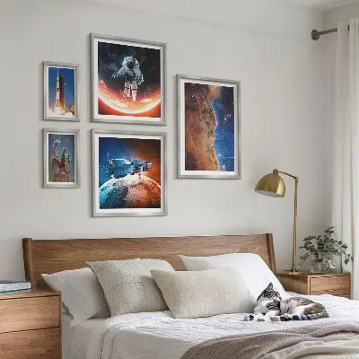 Set de 5 cuadros para salón con diseño de viajes espaciales por la galaxia
