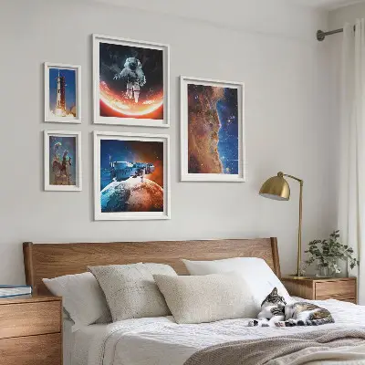 Set de 5 cuadros para salón con diseño de viajes espaciales por la galaxia