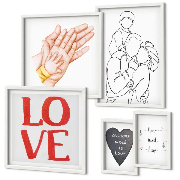 Pared galería de arte con motivos de familia, amor, calidez y felicidad