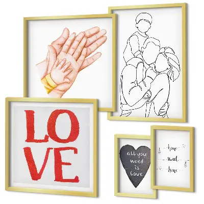 Pared galería de arte con motivos de familia, amor, calidez y felicidad