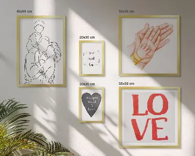 Pared galería de arte con motivos de familia, amor, calidez y felicidad