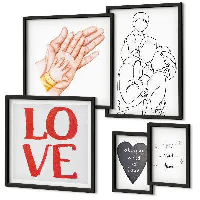 Pared galería de arte con motivos de familia, amor, calidez y felicidad