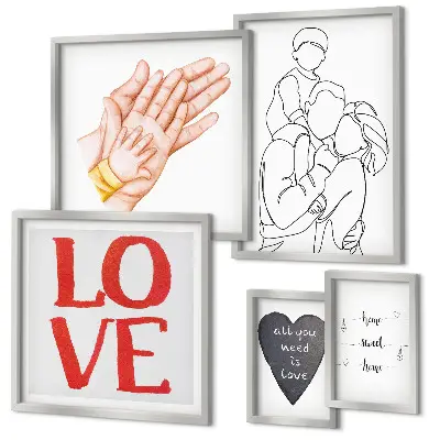 Pared galería de arte con motivos de familia, amor, calidez y felicidad