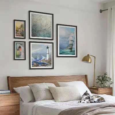 Conjunto de cuadros decorativos con motivos de aventuras y paisajes marinos