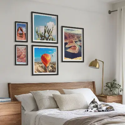 Conjunto de cuadros decorativos con paisajes de montaña y aguas