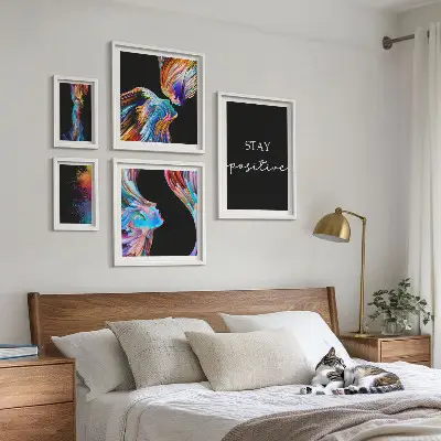 Set de 5 cuadros para salón con diseños de abstracciones positivas y coloridas
