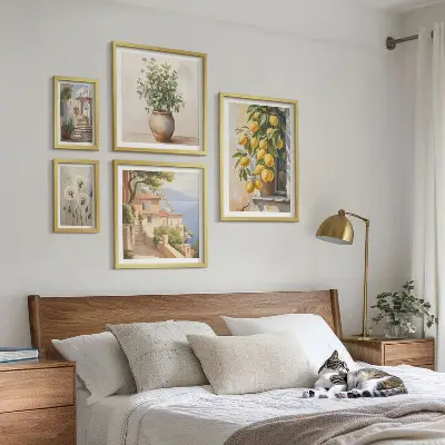 Set de 5 cuadros para salón con diseño de toques cítricos al estilo mediterráneo