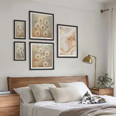 Set de 5 cuadros para salón con motivos florales de delicada naturaleza