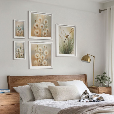 Pared galería de arte Motivos florales de libélulas y dientes de león.