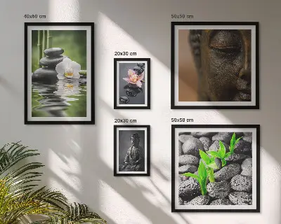 Pared de galería de arte con ambiente zen relajante