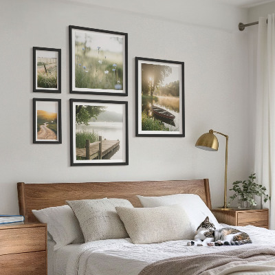 Pared galería de arte Paisajes tranquilos de agua y vegetación.