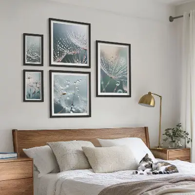 Pared galería de arte gotas de rocío en plantas con estilo minimalista