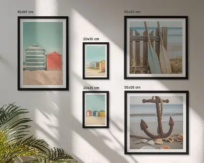 Conjunto de cuadros decorativos con diseño de casas de playa junto al mar