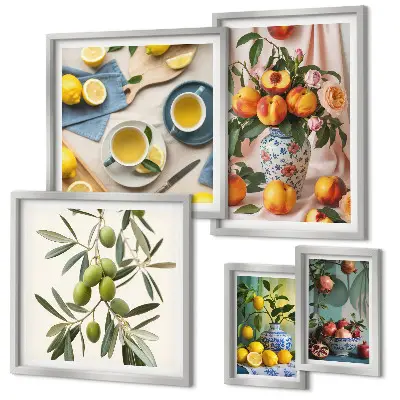 Pared galería de arte decoración rústica con motivos de frutas y flores