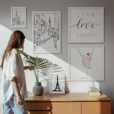 Set de 5 cuadros para salón con diseño de inspiraciones parisinas