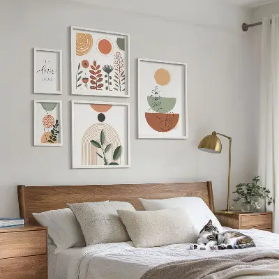 Pared galería de arte gráficos elegantes con plantas y formas geométricas