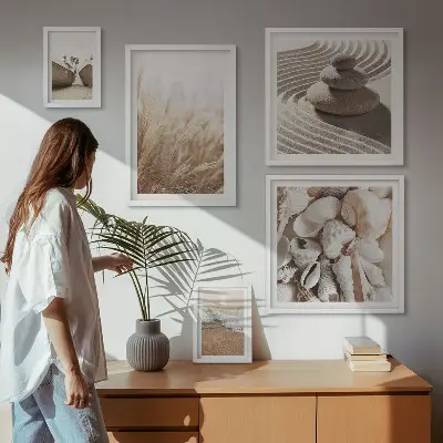 Set de 5 cuadros decorativos para salón con diseño de conchas marinas y arena