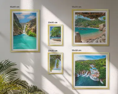 Set de 5 cuadros para salón de playas con cascadas tropicales