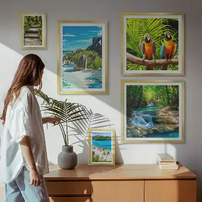 Conjunto de cuadros decorativos con diseño de paisajes tropicales, aves y cascadas