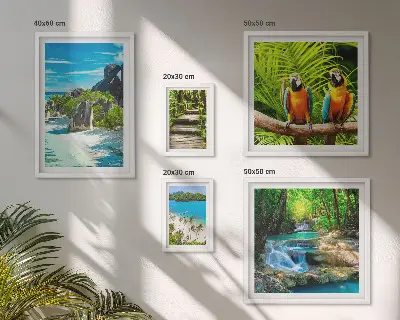 Conjunto de cuadros decorativos con diseño de paisajes tropicales, aves y cascadas