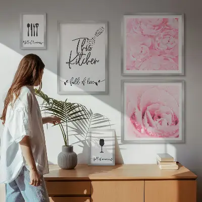 Conjunto de cuadros decorativos con motivos de rosas para la cocina