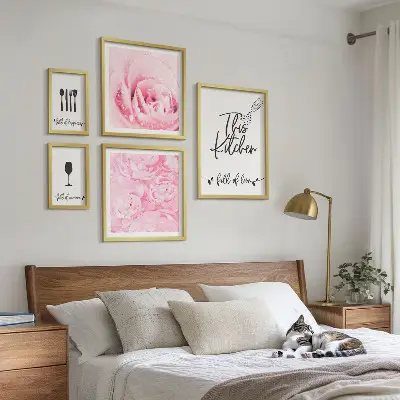 Conjunto de cuadros decorativos con motivos de rosas para la cocina