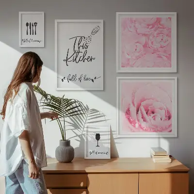 Conjunto de cuadros decorativos con motivos de rosas para la cocina