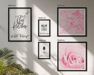 Conjunto de cuadros decorativos con motivos de rosas para la cocina