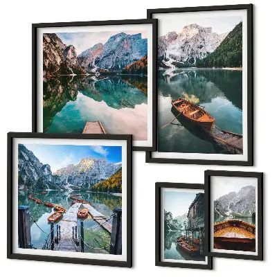 Pared galería de arte lagos tranquilos con barcos de madera