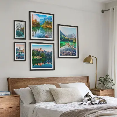 Conjunto de cuadros decorativos con paisajes de montaña, lagos y bosques