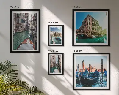 Set de 5 cuadros para salón con el encanto de las góndolas y los canales de Venecia