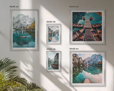 Set de 5 cuadros para salón con diseño de lagos de montaña y barcos de madera