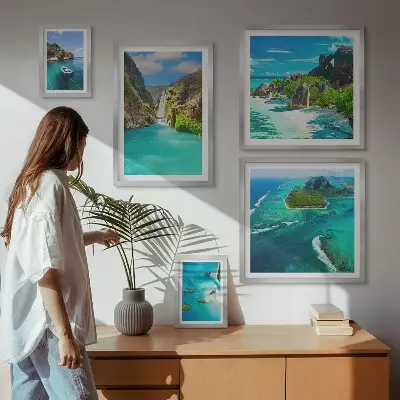 Pared galería de arte con diseño de cascadas y playas tropicales