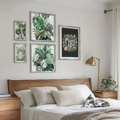 Set de 5 cuadros para salón con diseño de plantas en tonos bohemios verdes