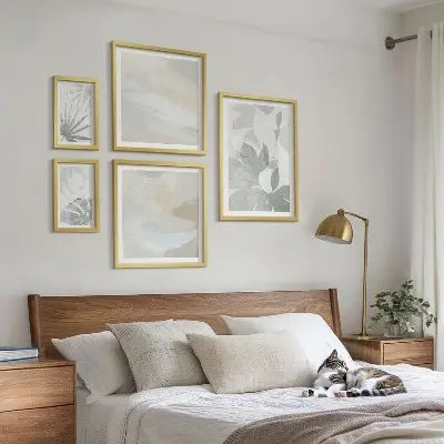 Set de 5 cuadros para salón con motivos vegetales en tonos grises y blancos