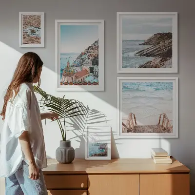 Conjunto de cuadros decorativos con paisajes de pueblos italianos y playas relajantes