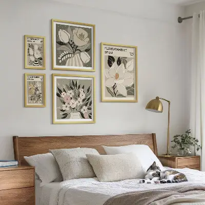 Set de 5 cuadros para salón con estampados florales de Londres y Seúl