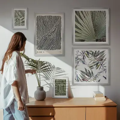 Conjunto de cuadros decorativos con patrones de plantas minimalistas