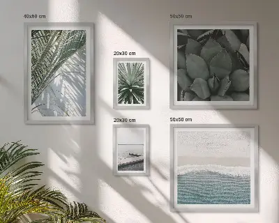 Set de 5 cuadros para salón con diseño de plantas tropicales y el mar