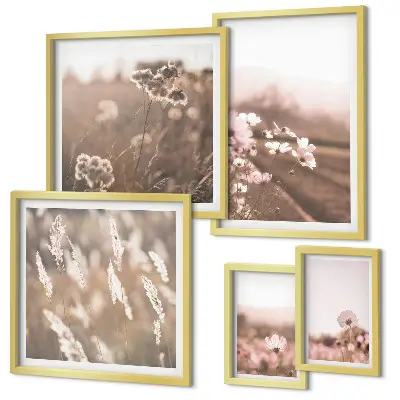 Pared galería de arte con motivos florales de delicada naturaleza